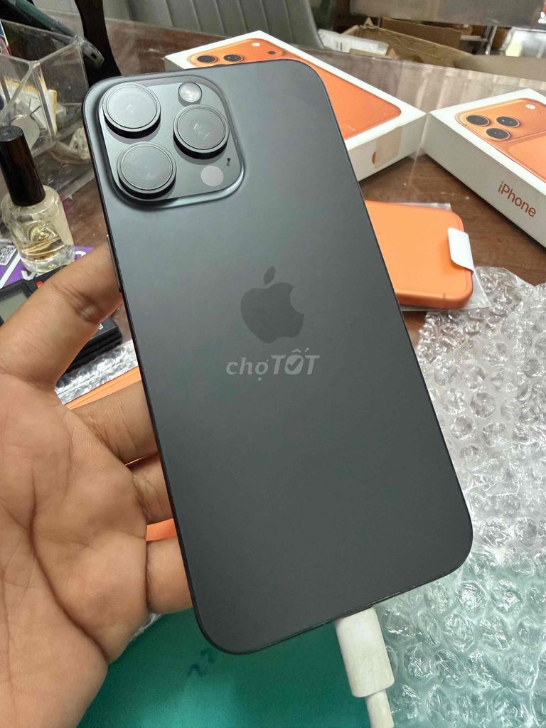 15 Pro Max 256GB Qte mỹ đẹp nguyên zin 100%. Mua bán Điện thoại tại Quận Bình Thuỷ Cần Thơ được đăng bởi Truong hình 1