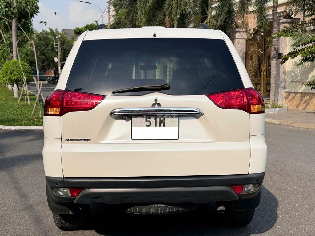 Pajero Sport MT Dầu đk2017 GẦM CAO TỐT. Mua bán Ô tô tại Quận Phú Nhuận Tp Hồ Chí Minh được đăng bởi Mss Diệu Hiền hình 6