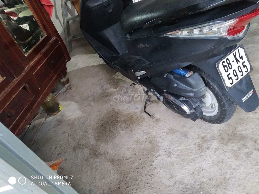 Xe cần bán. Mua bán Xe máy tại Huyện Hòn Đất Kiên Giang được đăng bởi Toan hình 3