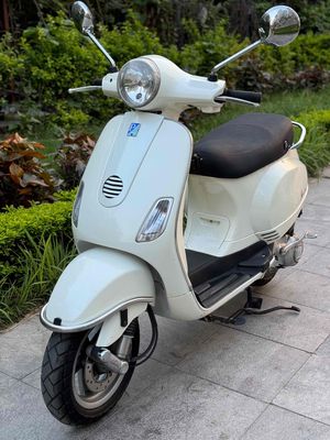 VESPA TRẮNG MÁY  NGUYÊN ZIN. Mua bán Xe máy tại Quận Nam Từ Liêm Hà Nội được đăng bởi Cường nguyễn