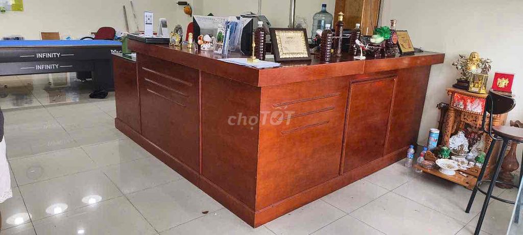 Bàn Tiếp Tân xịn gỗ nguyên khối. Mua bán Nội thất, đồ gia dụng khác tại Huyện Bình Chánh Tp Hồ Chí Minh được đăng bởi NGUYỄN BÌNH hình 3