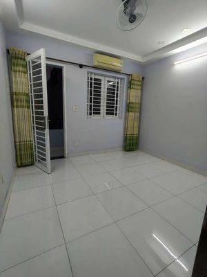 Rent · 5 bd · 40 м² · Quận 7, ул. đường số Tân Phú