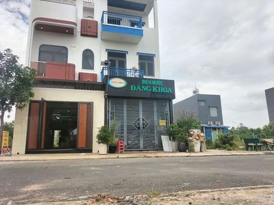  💥💥 gấp lắm ạ trả là bán có  3,24ty thôi thương lượng rất mạnh ạ 