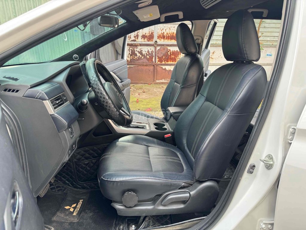 Bán Xpander Cross đời 2022 hỗ trợ bank 70%. Mua bán Ô tô tại Thành phố Thủ Đức Tp Hồ Chí Minh được đăng bởi Hoàng Gia Auto hình 10