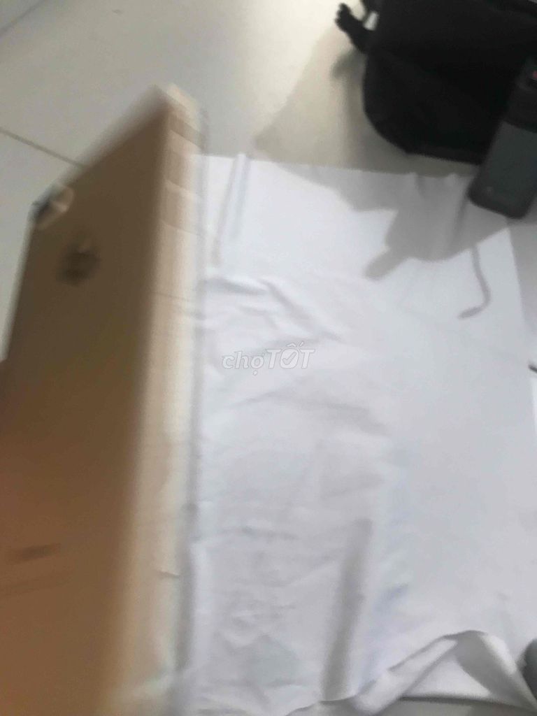 Apple iPhone 7 Plus vàng lock 256g. Mua bán Điện thoại tại Quận Bình Tân Tp Hồ Chí Minh được đăng bởi Nguyên  hình 1