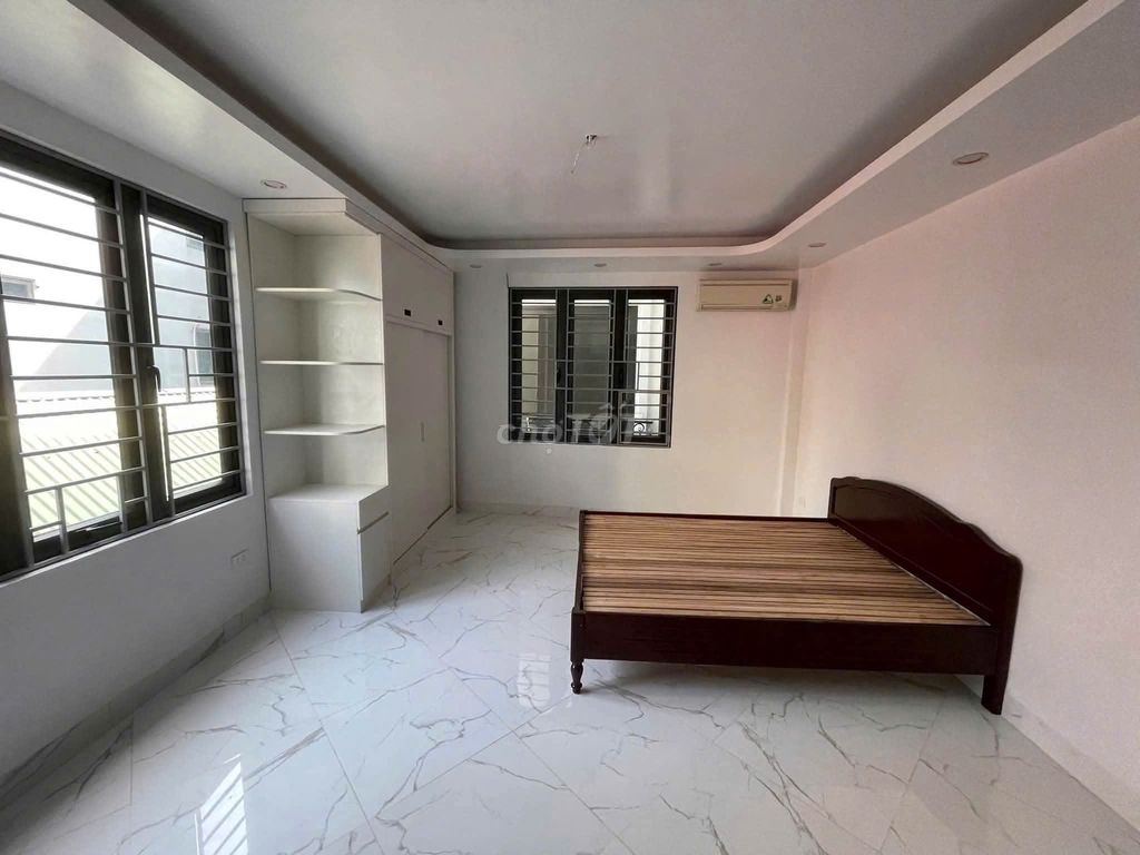 Cho thuê nhà ở Ngọc Trục, Đại Mỗ 30m2 5 tầng nhà mới giá 11 triệu/th