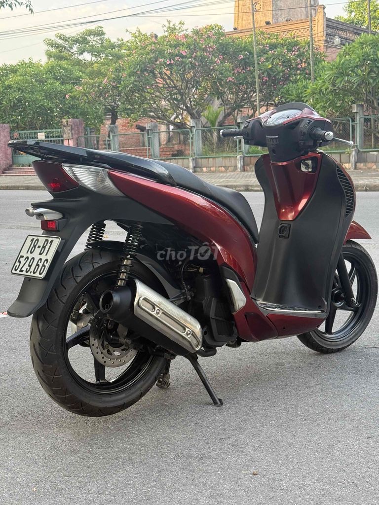 Sh việt 2016 chính chủ lên phom biển dể nhìn. Mua bán Xe máy tại Thành phố Nam Định Nam Định được đăng bởi Bảo Nhi Trần hình 5