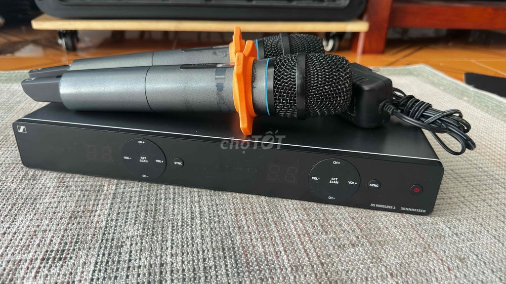 Micro không dây Sennheiser XSW-1-825-Dual Đen. Mua bán Tivi, Âm thanh tại Huyện Phú Tân An Giang được đăng bởi Tân Audio hình 1