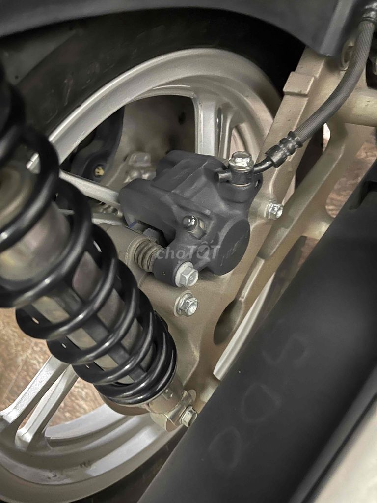 Honda SH 150 chạy đúng 11800km biển 29 nguyên zin. Mua bán Xe máy tại Quận Hoàng Mai Hà Nội được đăng bởi Tuấn Giang hình 6