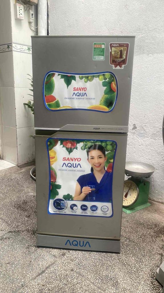 tủ lạnh Aqua 123l đẹp nguyên zin tốt bh 6 th