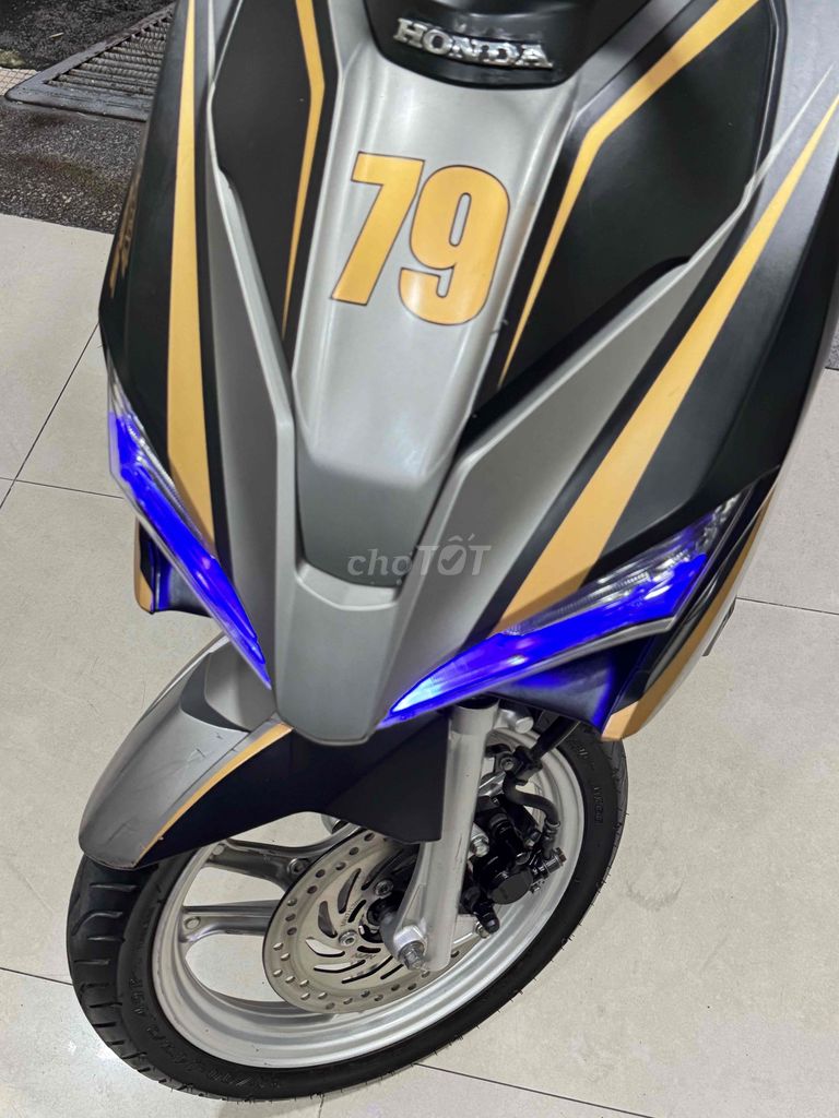 BÁN AIRBLADE PBĐB Fi 125/T12.2017 TRÙM MỀN,BSTP. Mua bán Xe máy tại Quận 3 Tp Hồ Chí Minh được đăng bởi Bích Chi hình 3