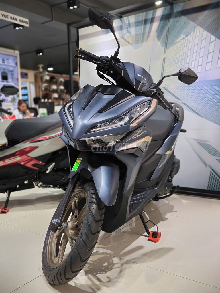 Honda Vario 125 Bản Thể Thao 2024 Smartkey. Mua bán Xe máy tại Quận 4 Tp Hồ Chí Minh được đăng bởi Head Phát Tiến hình 2