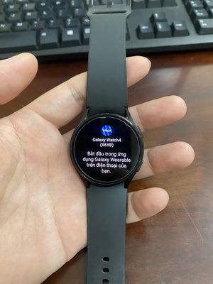 Galaxy watch 4 bản 40mm màu đen Wifi (mã R860)