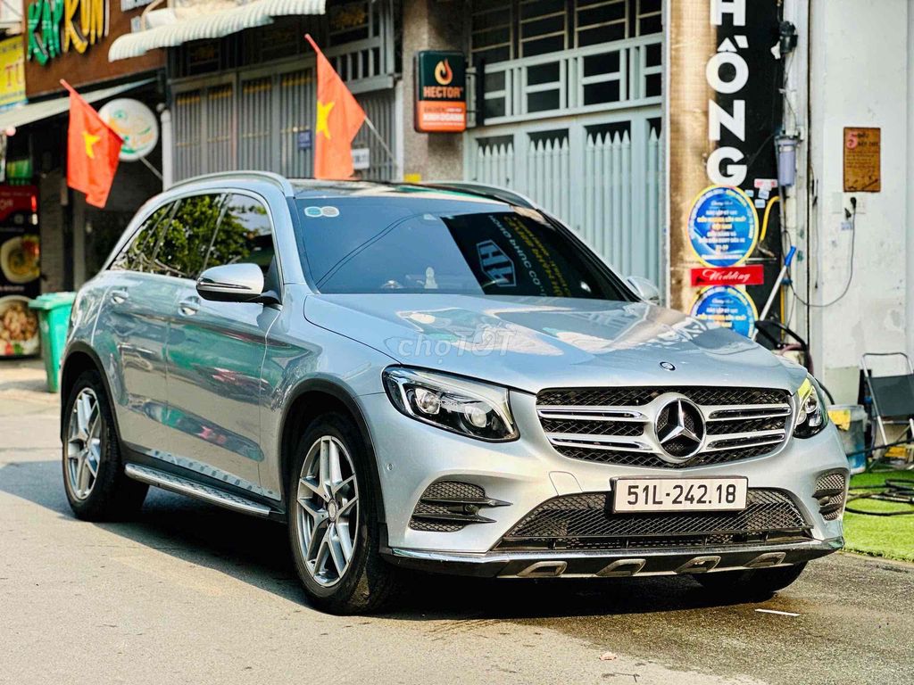 Mercedes Benz GLC 300 4 Matic Model 2017