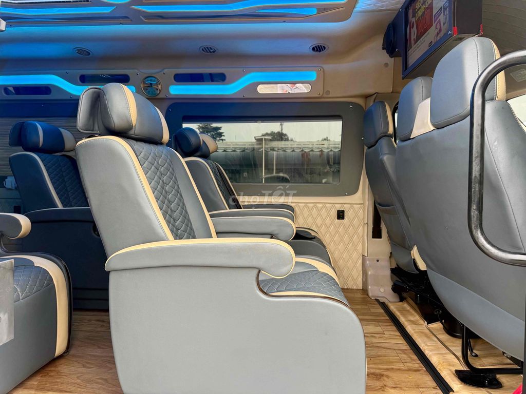 🆘🆘🆘TRANSIT Limousine 2016 10Ghế Vip XE ĐẸP ZIN 99%. Mua bán Ô tô tại Huyện Bình Chánh Tp Hồ Chí Minh được đăng bởi Ôtô Nhiệm Nguyễn hình 13