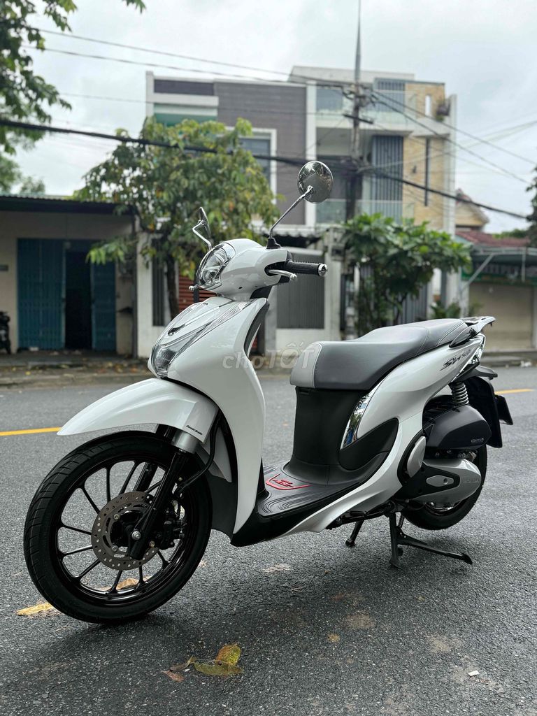 Honda SH Mode 2025 mới mua 18ngày B.số 43. Mua bán Xe máy tại Quận Liên Chiểu Đà Nẵng được đăng bởi Hòa Xe Máy Cũ hình 5