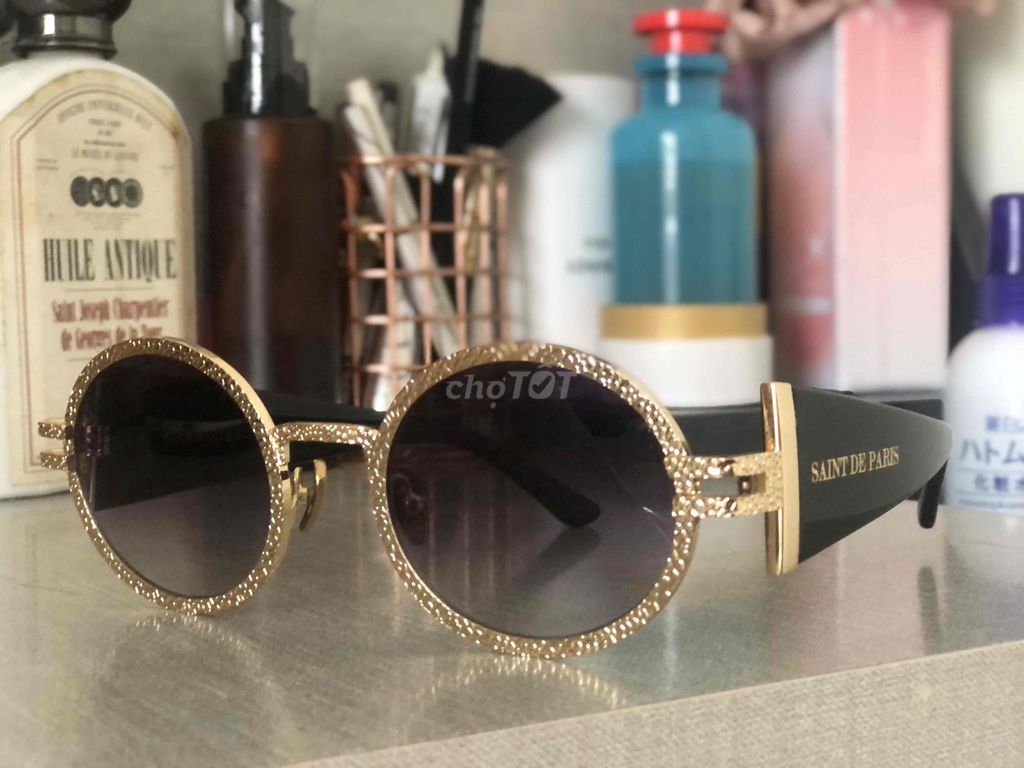 Kính râm Saint De Paris Gabrielle Nữ. Mua bán Phụ kiện thời trang khác tại Quận Ba Đình Hà Nội được đăng bởi Hằng Trần hình 1