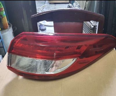 ĐÈN SAU VIOS. Mua bán Phụ tùng xe tại Quận Tân Bình Tp Hồ Chí Minh được đăng bởi Thy Uyên