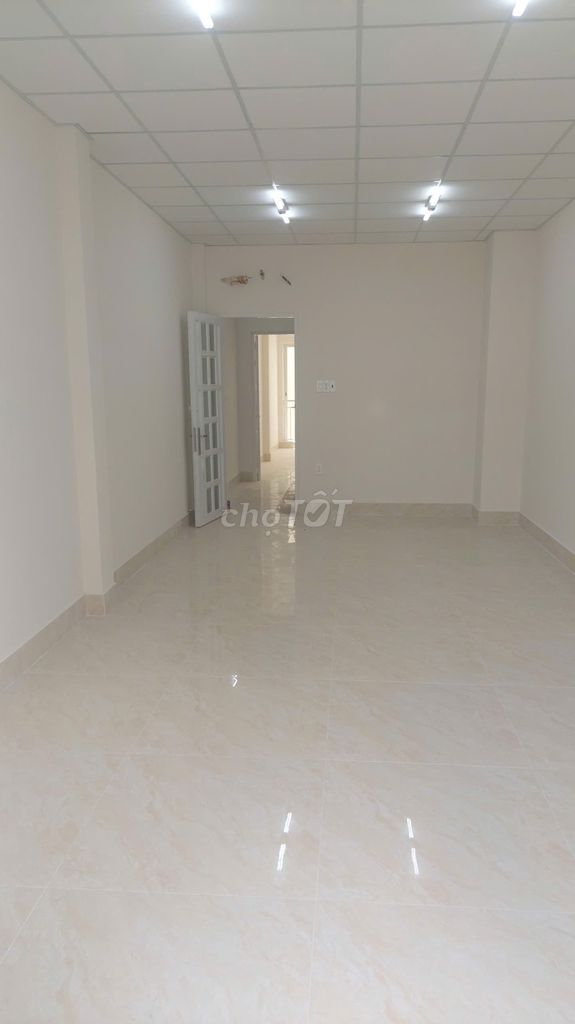 CHO THUÊ NHÀ MẶT TIỀN TRẦN THỦ ĐỘ 400M2, 6 PHÒNG, 26 TRIỆU/THÁNG