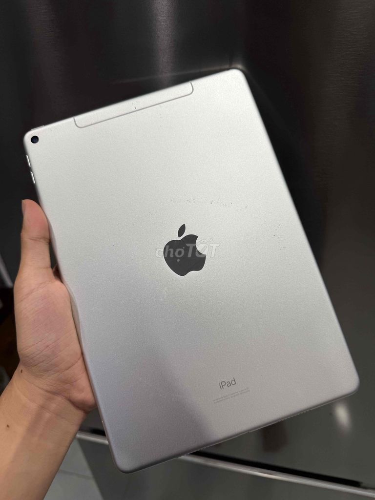 iPad Air 3 có 4G pin 93