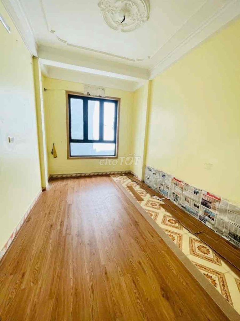Дом в Куан Нян, Тхань Суан, 32 кв.м, 5 этажей, фасад 6м