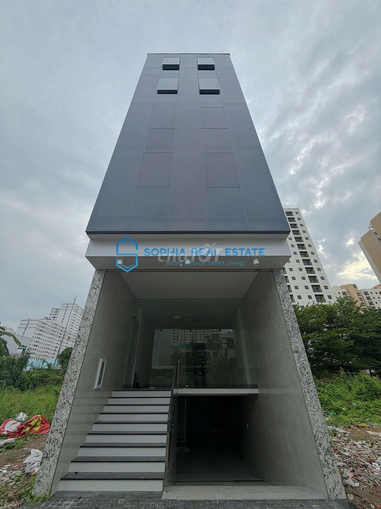 Rent · 5 bd · 100 м² · Thành phố Thủ Đức, ул. Đường Song Hành