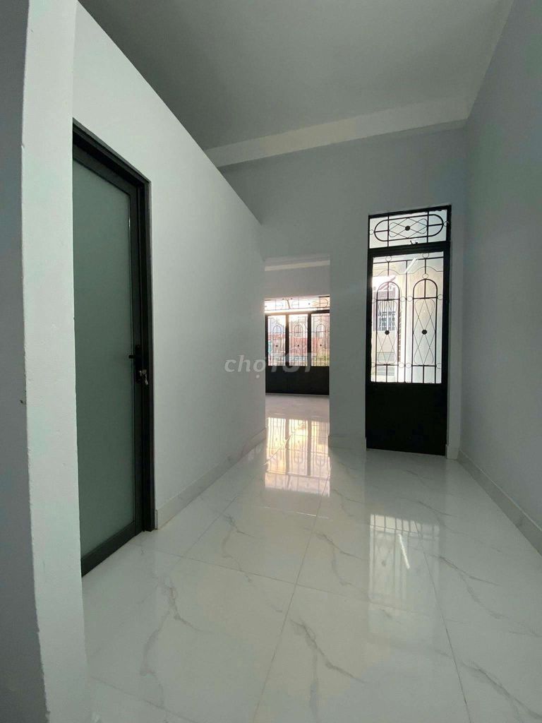 Spacious 4-bedroom house on Châu Thượng Văn — photo 7