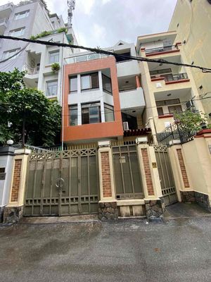 Аренда · 7 комн. · 100 м² · Quận 1, ул. Đường Nguyễn Thị Minh Khai