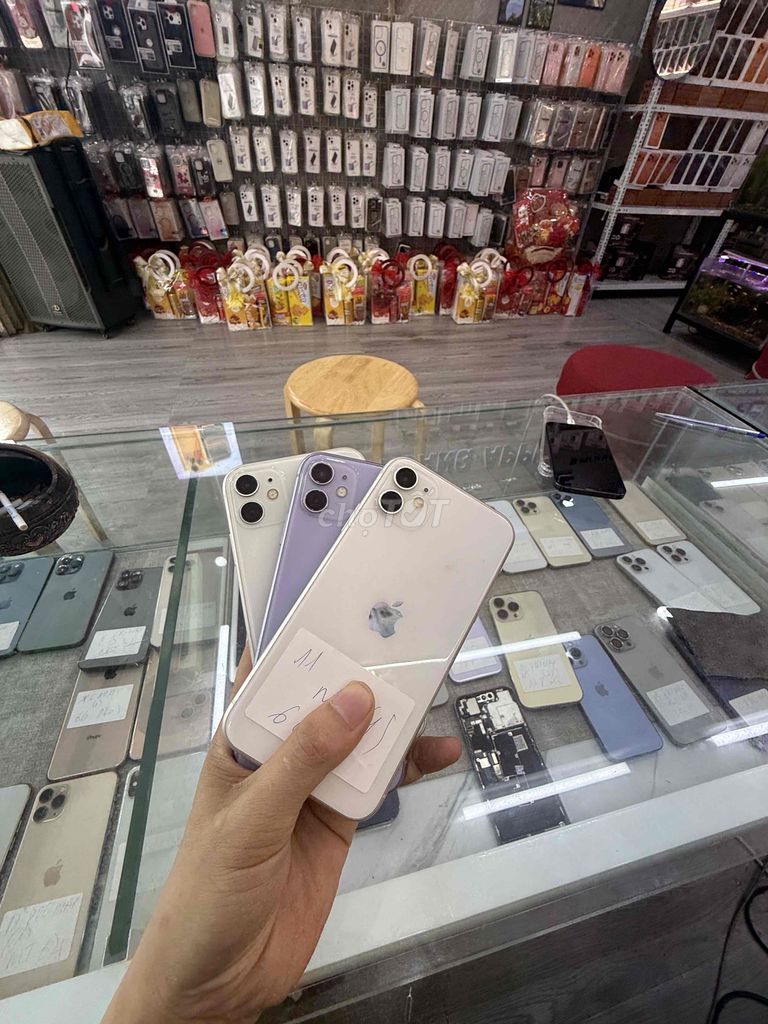 Apple iPhone 11 64GB Nhiều màu. Mua bán Điện thoại tại Quận Hải Châu Đà Nẵng được đăng bởi Hoàng Táo 273 Nguyễn Hoàng Đà Nẵng hình 1