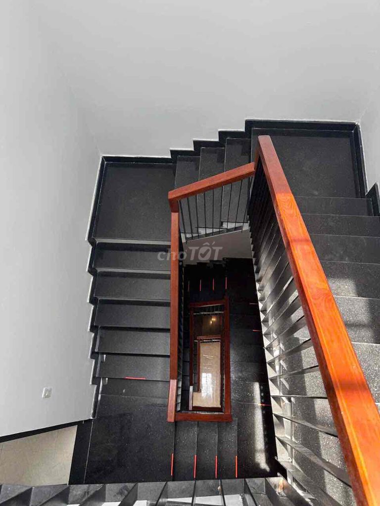 Rent · 4 bd · 56 м² · Quận Hải Châu, ул. Đường Hoàng Tích Trí
