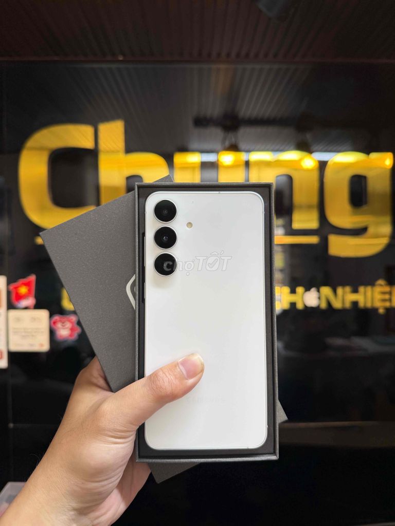 Samsung Galaxy S25 FE 128GB Trắng 99%. Mua bán Điện thoại tại Thành phố Thủ Đức Tp Hồ Chí Minh được đăng bởi Phạm Huy hình 1