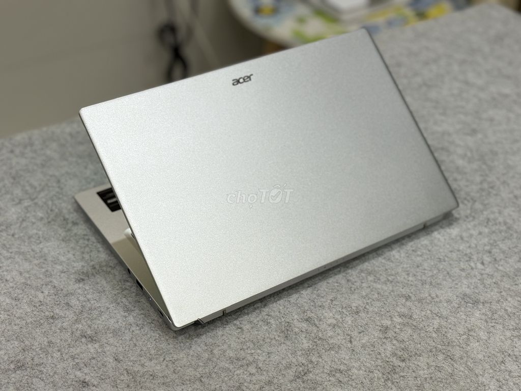 Acer Swift 3 SF314- i5-1240P, 16GB, 512GB, 14in 2K