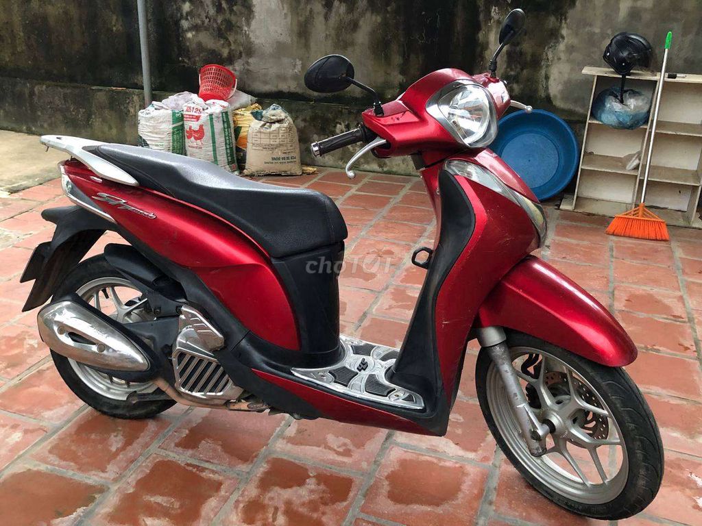 Thanh lý SH mode rất mới đi ít. Mua bán Xe máy tại Huyện Mê Linh Hà Nội được đăng bởi Bình  hình 3