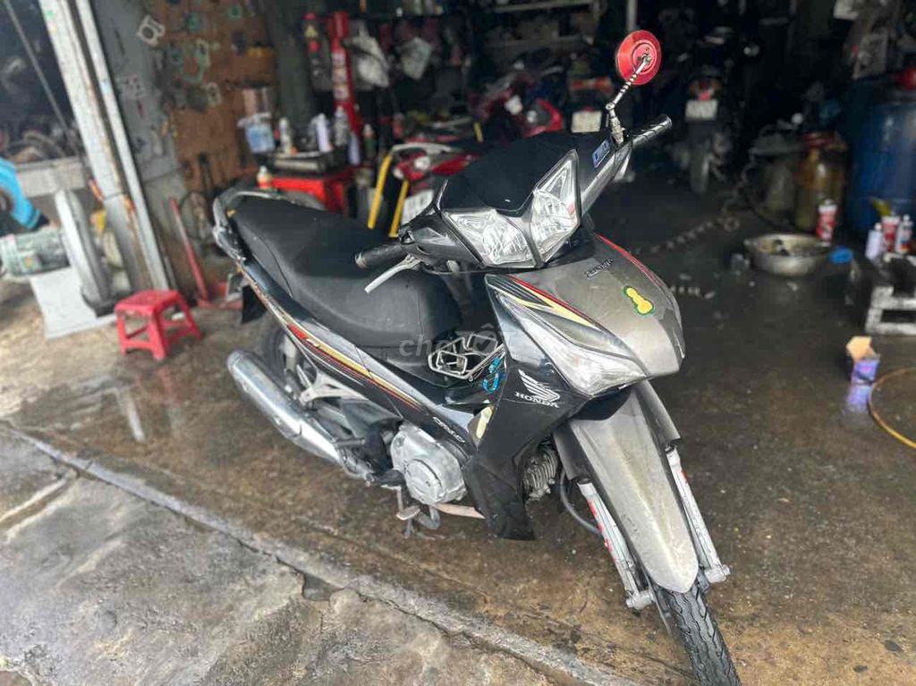 Honda Future Fi 2014 Черно-серебристый
