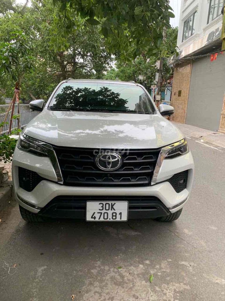 Xe Toyota Fortuner 2.4L 4x2 AT 2023. Mua bán Ô tô tại Quận Hoàng Mai Hà Nội được đăng bởi Tien hình 10
