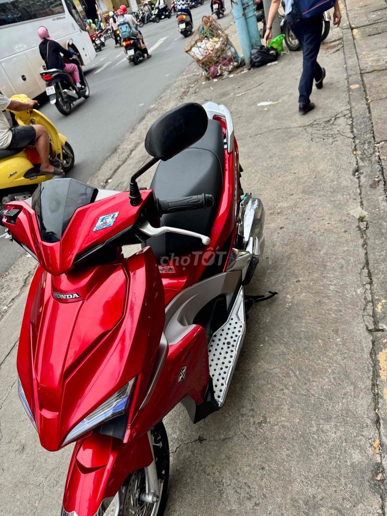 ✳️✳️ AB 125 Đỏ đen đký 2017 xe đẹp có trả góp. Mua bán Xe máy tại Thành phố Biên Hòa Đồng Nai được đăng bởi XE MÁY CŨ THÀNH MỸ  hình 2