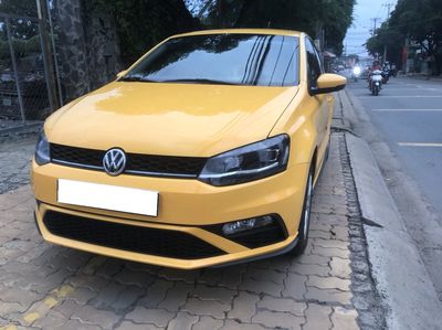 Bán xe Volkswagen Polo bản 1.6 AT, màu vàng