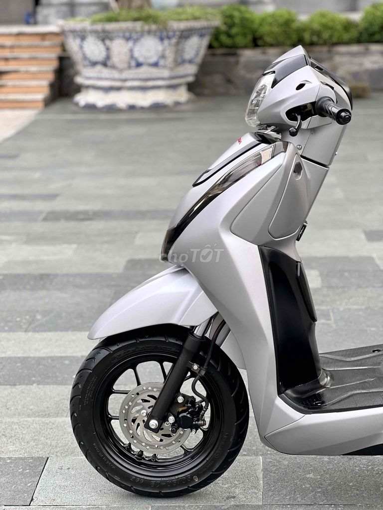 LEAD 2018 SMK UP FUL LEAD 4Val CHÍNH CHỦ CÓ GÓP. Mua bán Xe máy tại Thành phố Thủ Đức Tp Hồ Chí Minh được đăng bởi Hiếu  hình 9