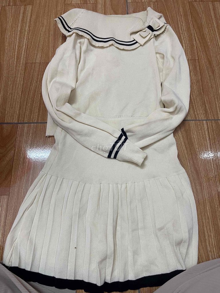 Set váy nữ len size M. Mua bán Quần áo tại Huyện Khoái Châu Hưng Yên được đăng bởi Minh Cầm hình 1