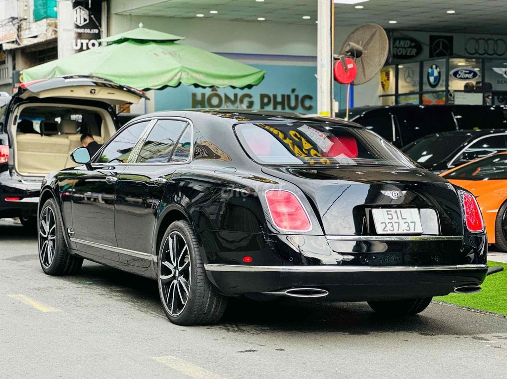 Bentley Mulsanne 2011 photo 2