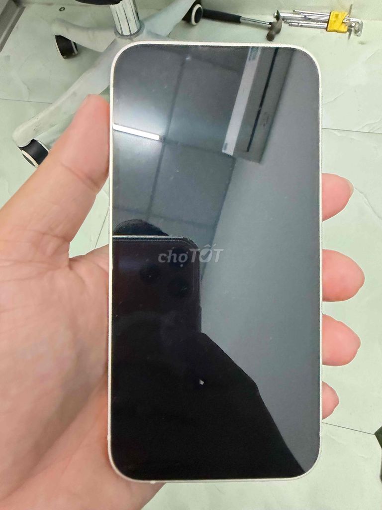 Apple iPhone 13 128GB Trắng FPT. Mua bán Điện thoại tại Thành phố Hà Tiên Kiên Giang được đăng bởi Khánh Võ hình 1