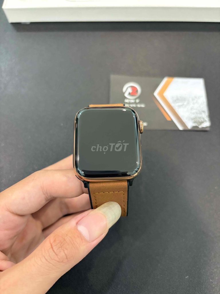 Apple Watch s5/44 thép gold LLA