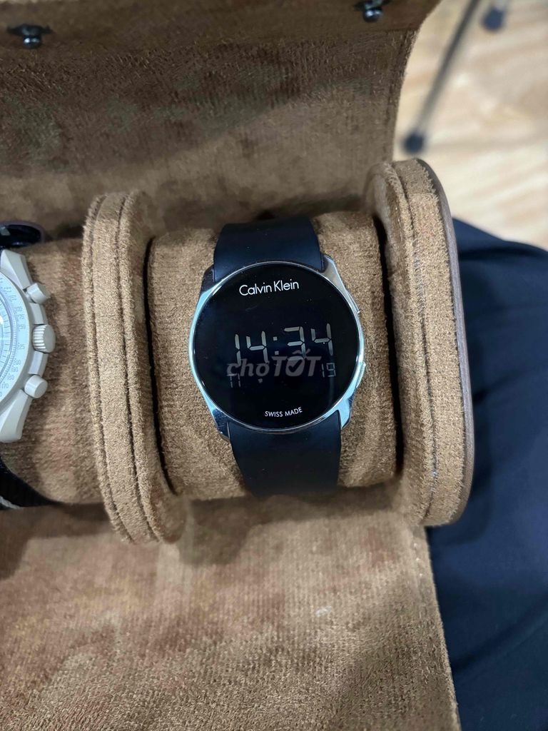 Đồng hồ CK Future Đen. Mua bán Đồng hồ tại Quận Hải Châu Đà Nẵng được đăng bởi Đỗ Hải hình 1