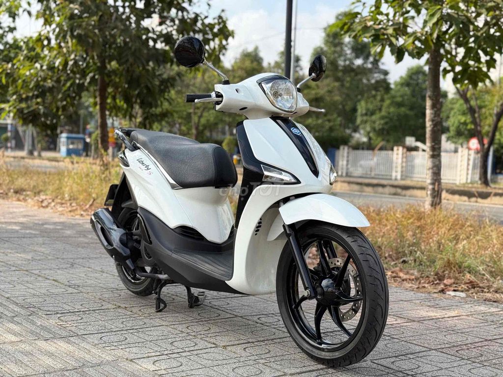 🌈Piaggio Liberty 125 ABS iget 2016 trắng đen sport. Mua bán Xe máy tại Thành phố Thủ Đức Tp Hồ Chí Minh được đăng bởi  Hiệp Tôn hình 2