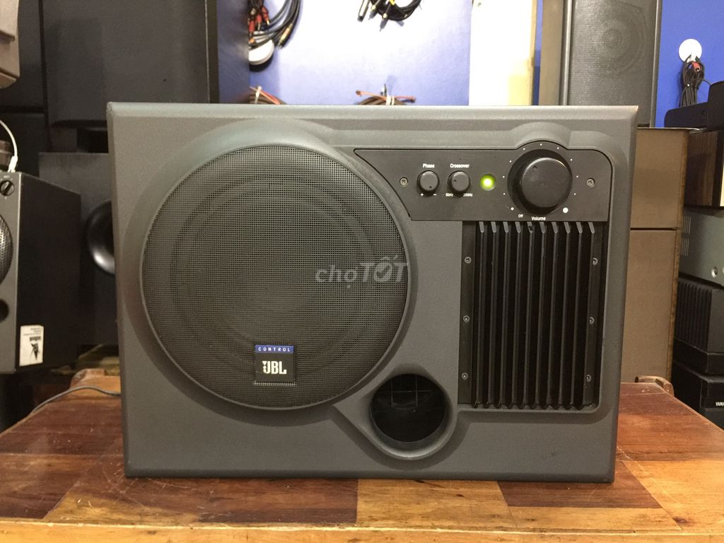 Loa sub JBL Control Sub6, volume và cắt tần đầy đủ. Mua bán Tivi, Âm thanh tại Quận 3 Tp Hồ Chí Minh được đăng bởi Ba Vinh hình 1