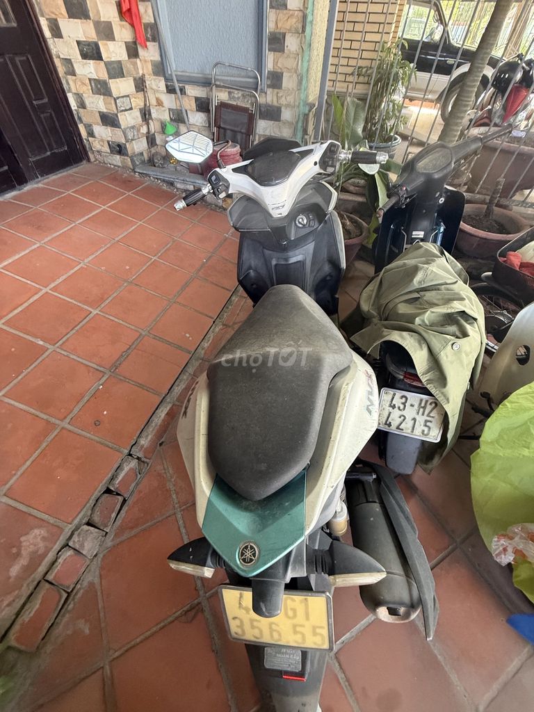 Yamaha NVX 2018 Белый черный