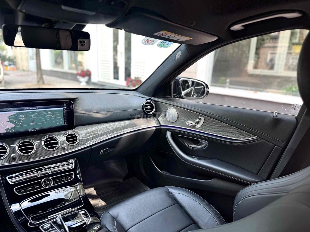 Mercedes Benz E Class 2018 E300 AMG 1 chủ. Mua bán Ô tô tại Quận 8 Tp Hồ Chí Minh được đăng bởi Khoa nguyễn hình 6
