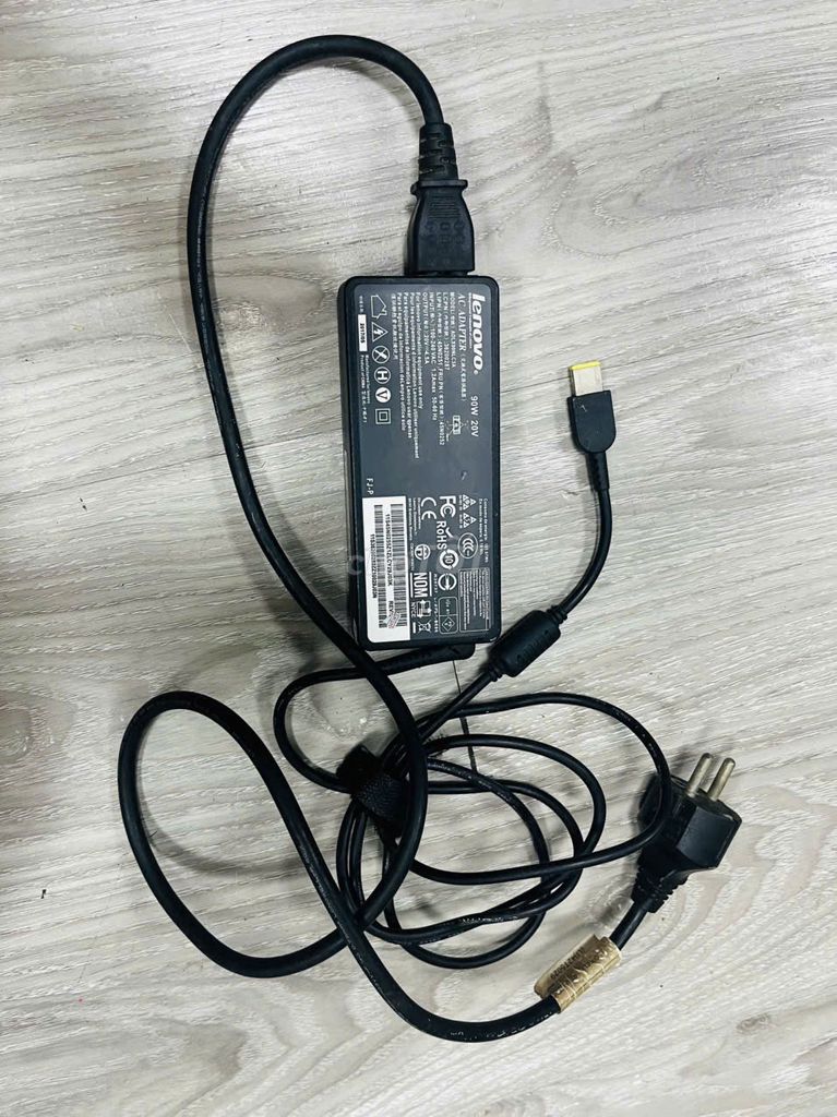Sạc laptop Lenovo G500 90W Đen. Mua bán Phụ kiện (Màn hình, Chuột...) tại Thành phố Thuận An Bình Dương được đăng bởi Hưng Trần hình 1