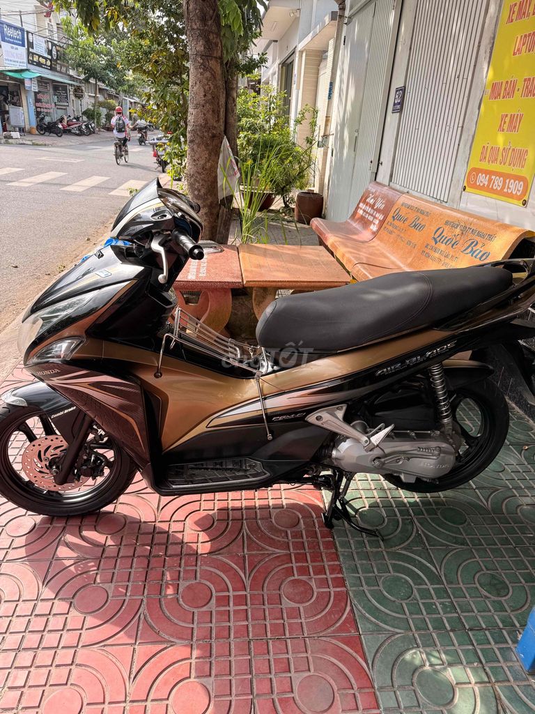 honda air blade đầu bò 2012. Mua bán Xe máy tại Thành phố Trà Vinh Trà Vinh được đăng bởi Cầm đồ Thành Ngân hình 2