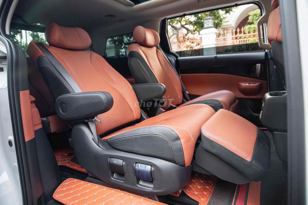 Kia Carnival Signature 2.2D form 2025 lướt 12k km. Mua bán Ô tô tại Quận Gò Vấp Tp Hồ Chí Minh được đăng bởi Kính Đặng Ô Tô Lướt hình 16